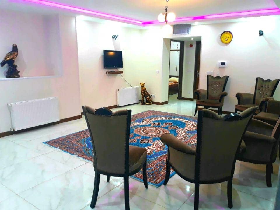 اجاره آپارتمان مبله دربست در میدان احمد آباد اصفهان 