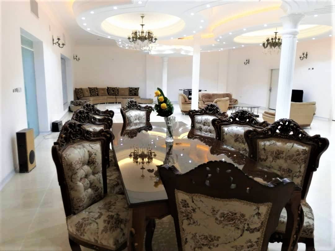 اجاره باغ ویلا با استخرسرپوشیده در گویم - شیراز