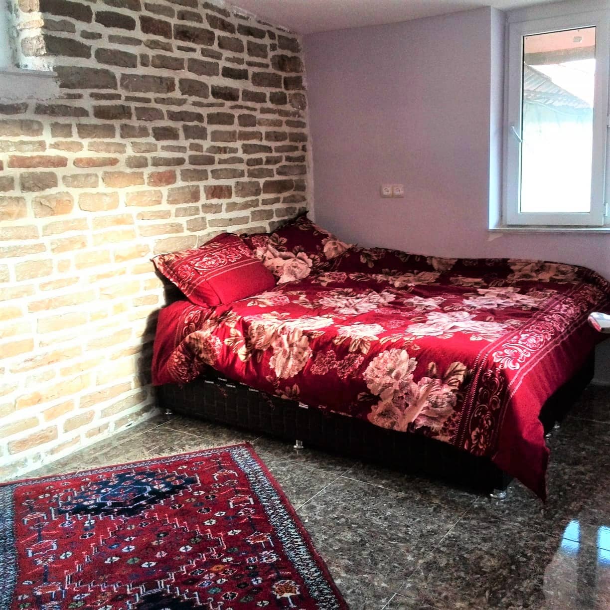 اجاره خانه باغ در کمهر سپیدان - دو خواب100 متری