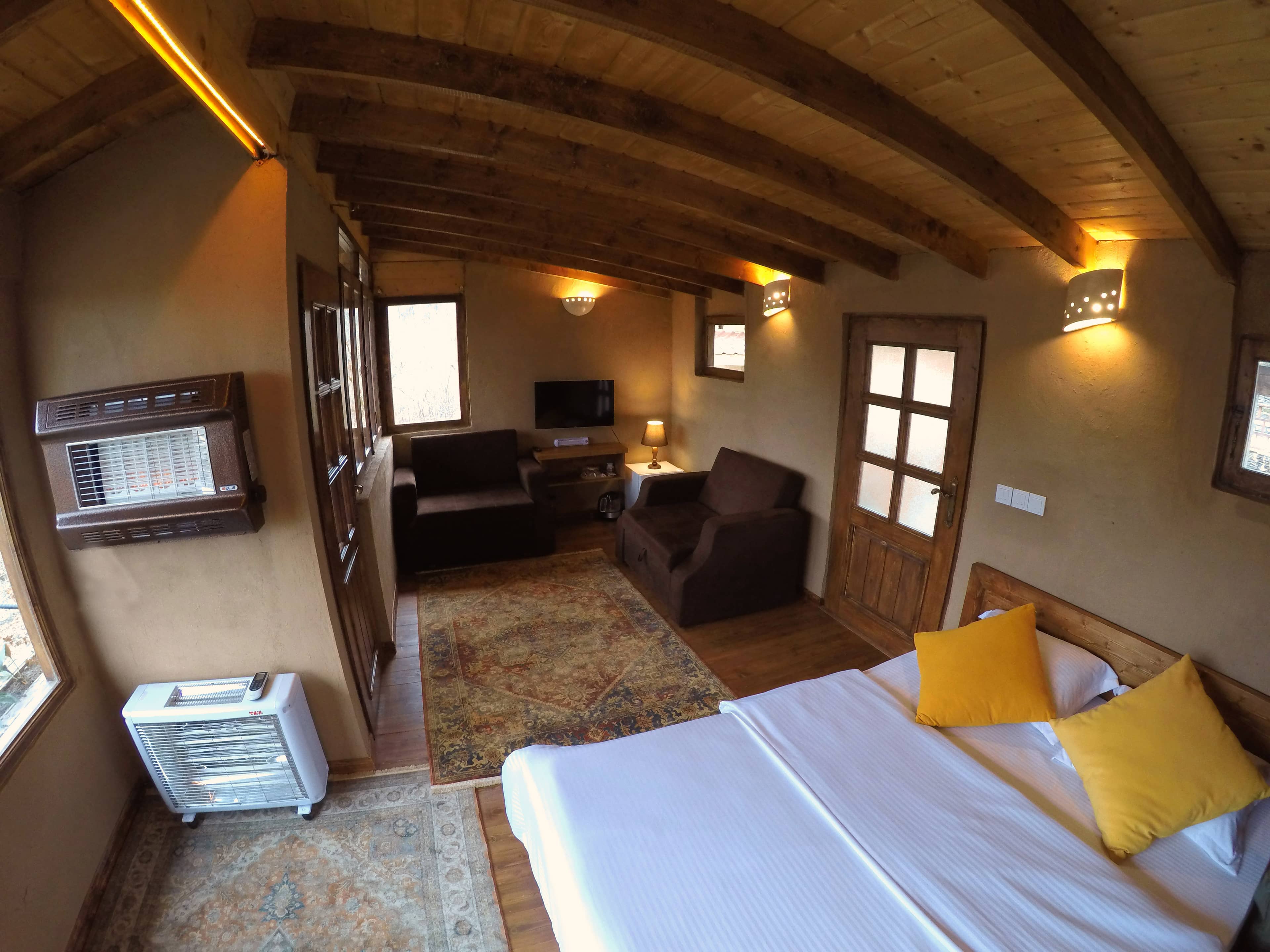 رزرو خانه سنتی بومگردی در روستای کلاچ پا تنکابن - صنوبرvip