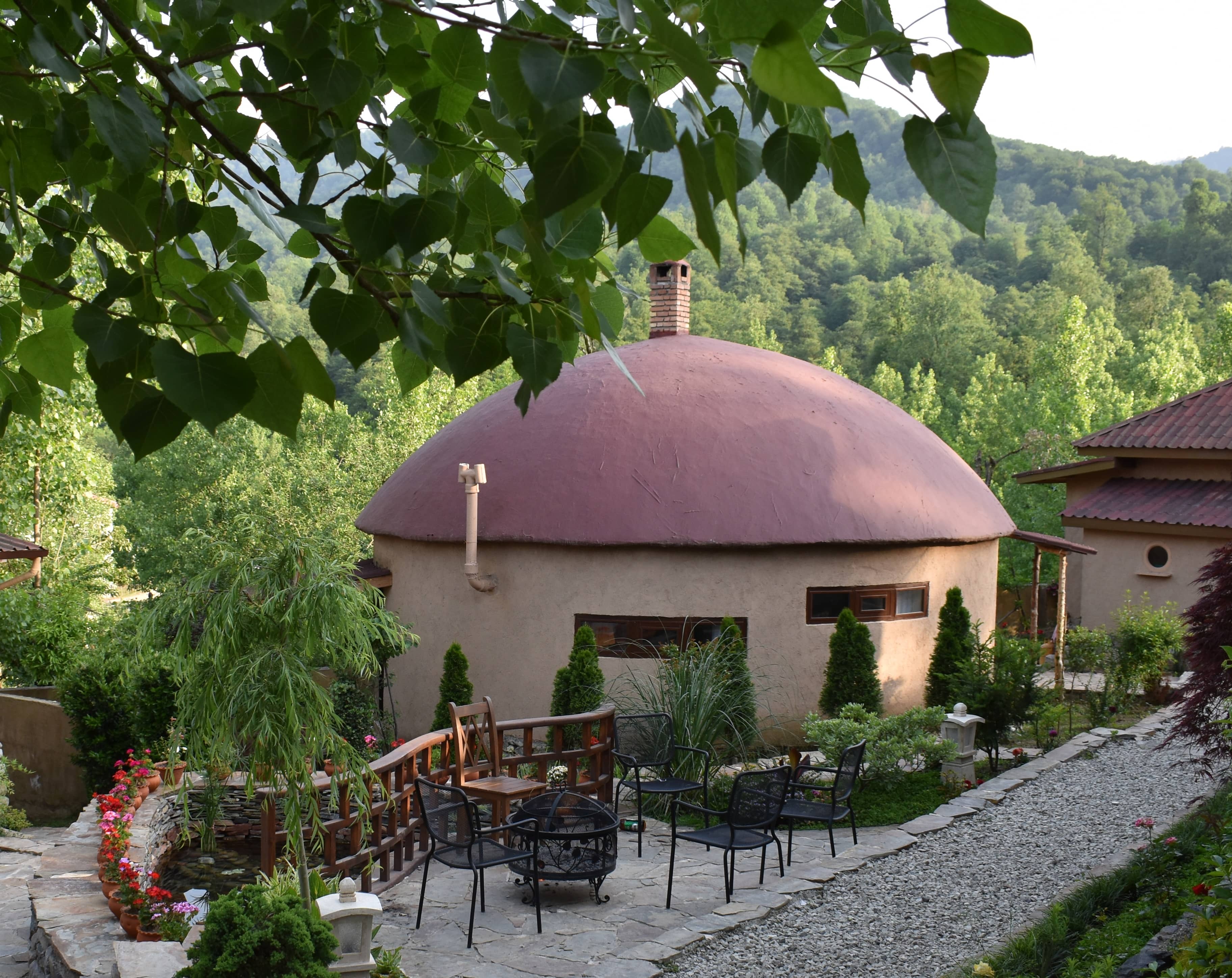 اجاره کلبه سنتی در روستای کلاچ پا تنکابن - بلوط