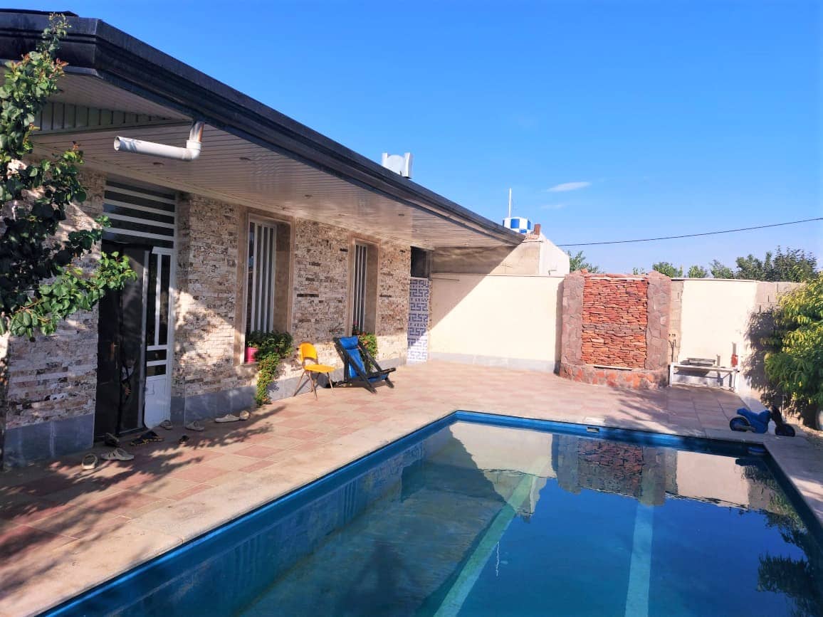 اجاره ویلا استخردار در قوهه چهارباغ