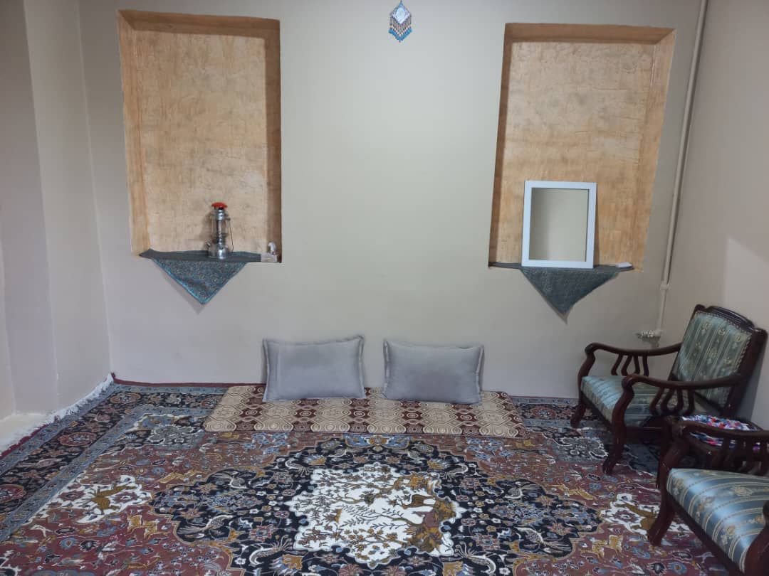 اجاره اتاق سنتی در گندمان - 14 متری