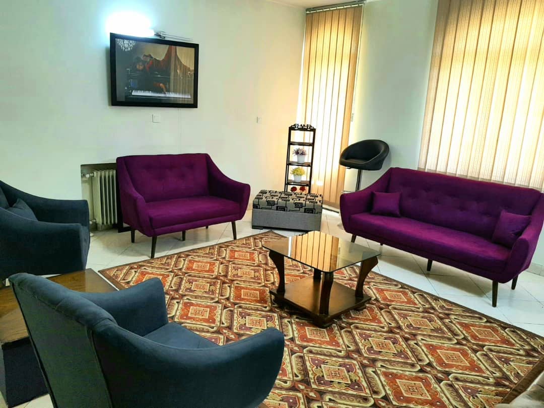 اجاره آپارتمان مبله  یک خوابه صادقیه تهران - شمال غرب طبقه ی سوم