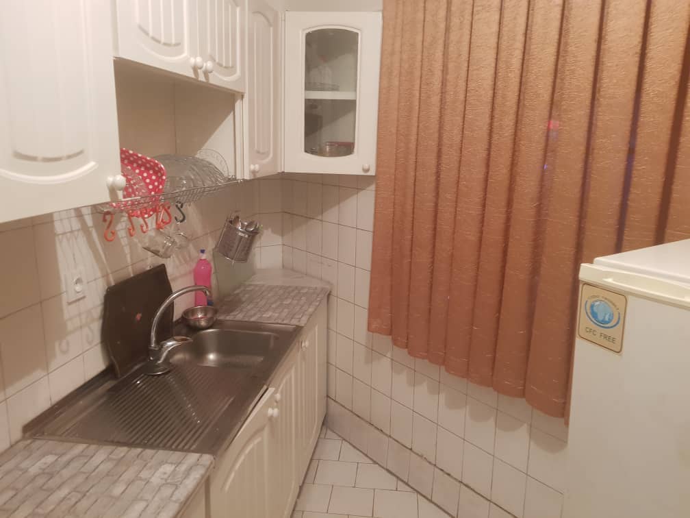 اجاره آپارتمان مبله یک خوابه صادقیه تهران - شمال غرب طبقه ی همکف