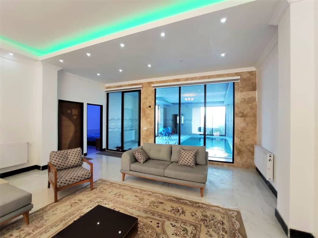 اجاره ویلا با استخر سرپوشیده چهارخوابه در شهرک تهمان سرخرود