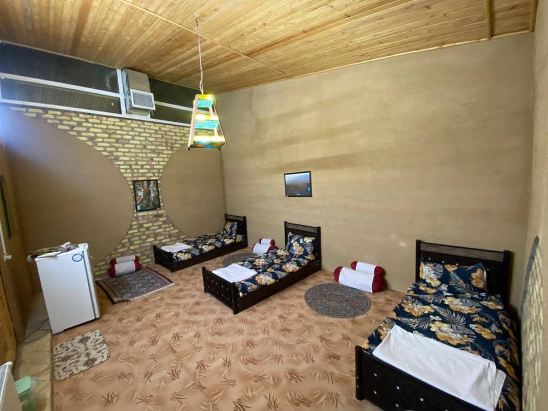 اجاره اقامتگاه بومگردی پنج تخته در قلعه نو اراک - افتاب