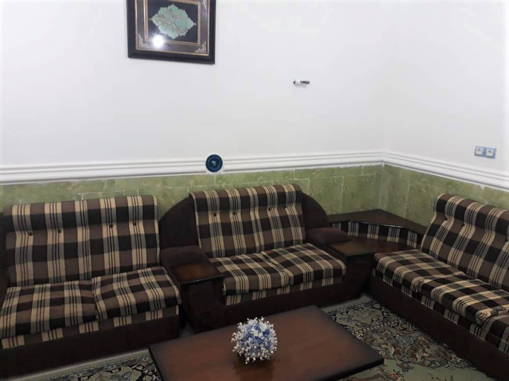 اجاره منزل ویلایی در عاشوری کنگان -  یک خوابه طبقه ی اول