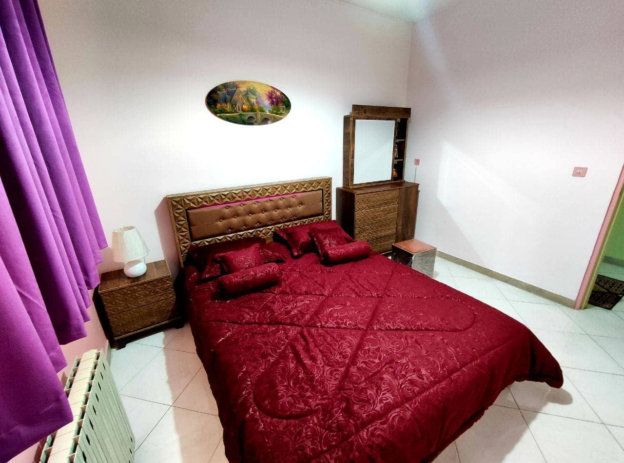 اجاره آپارتمان مبله یک خوابه در میدان انقلاب - طبقه 2-85 متری