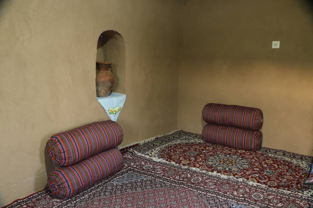 اجاره خانه سنتی در معلم کلایه - اتاق 15 متری