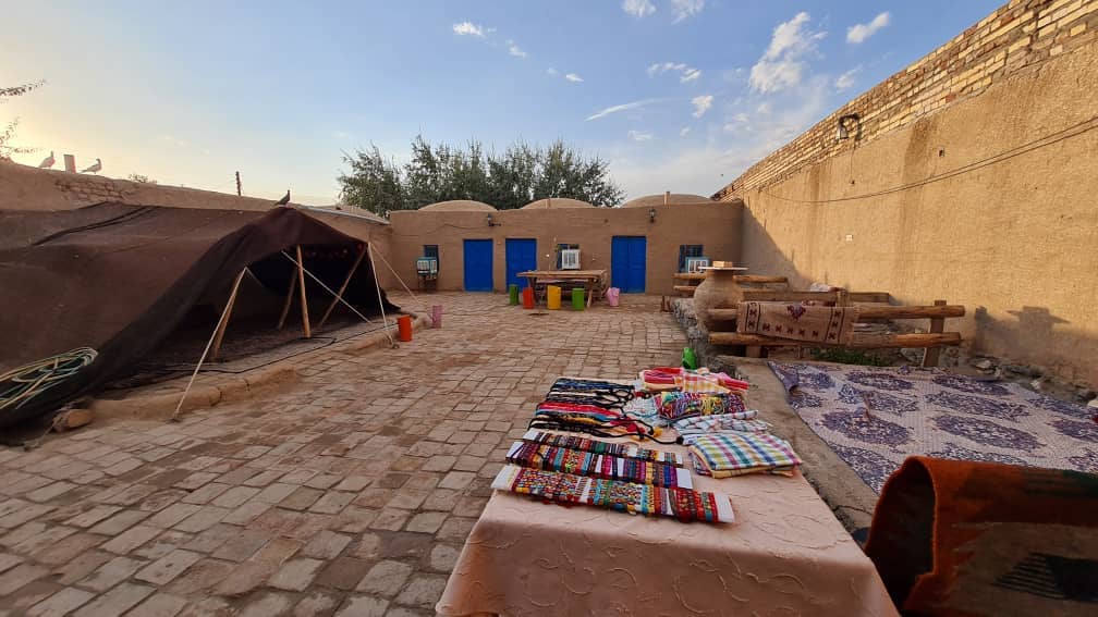 اجاره خانه سنتی در رضا آباد بیارجمند - 15متری