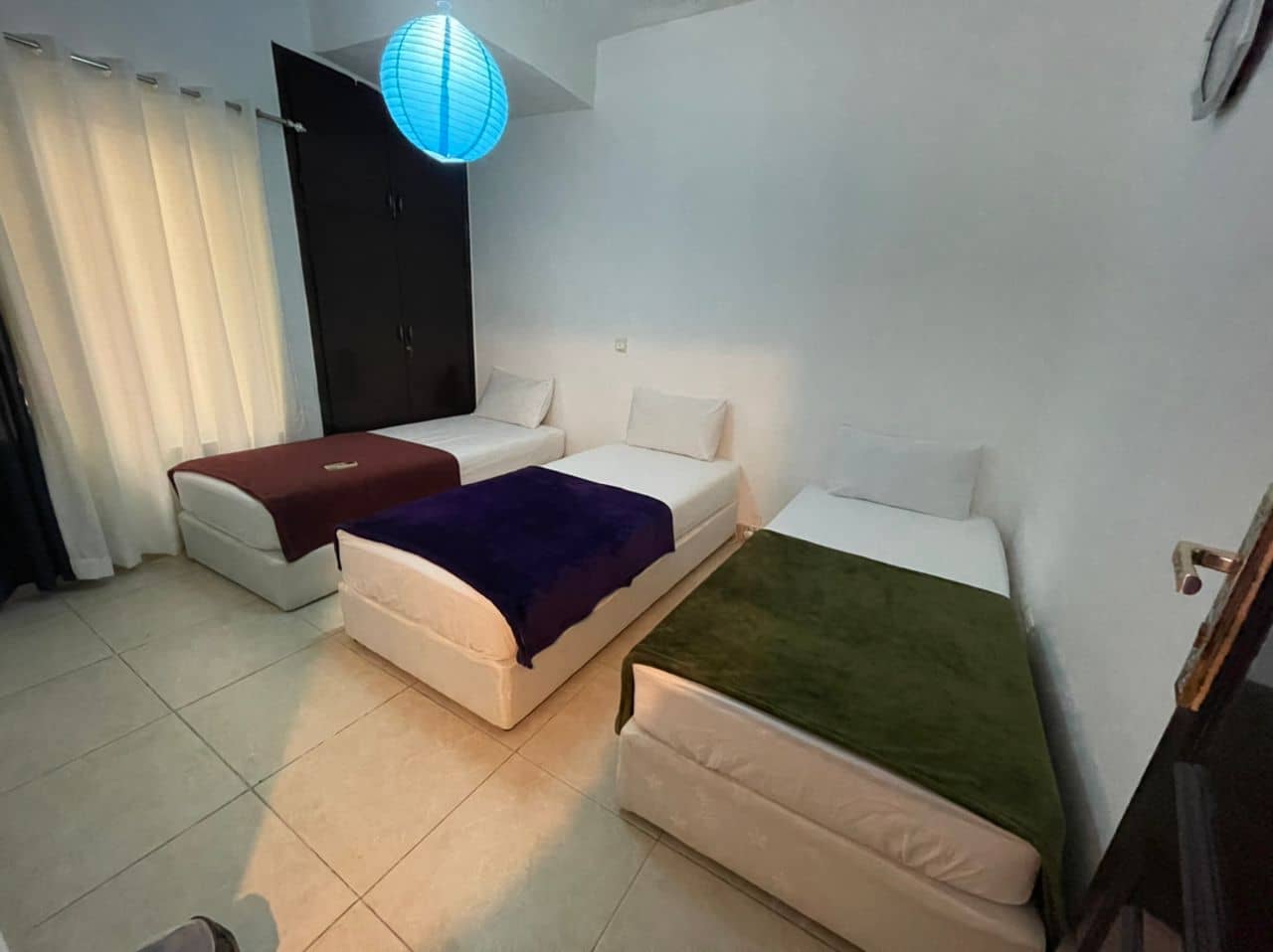 اجاره آپارتمان مبله در شهرک صدف کیش - سرمه ای