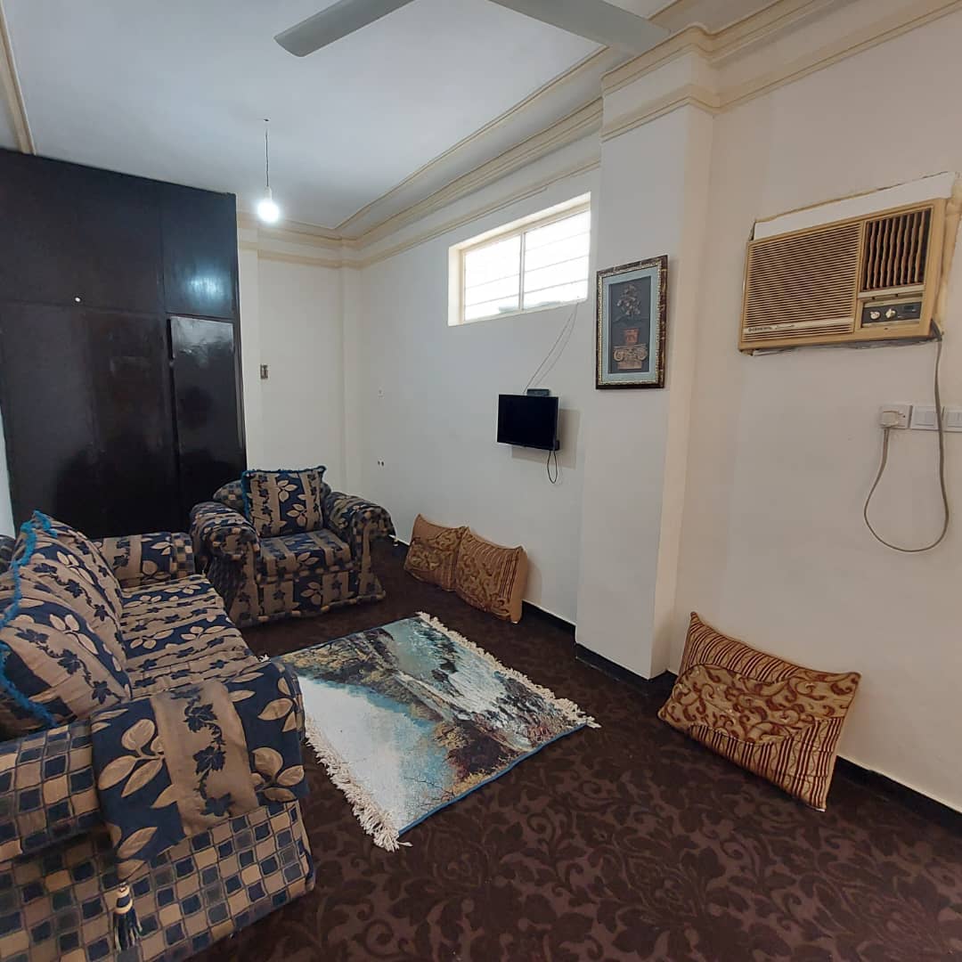 اجاره منزل دو خواب در مرکزشهر قشم - آزادگان