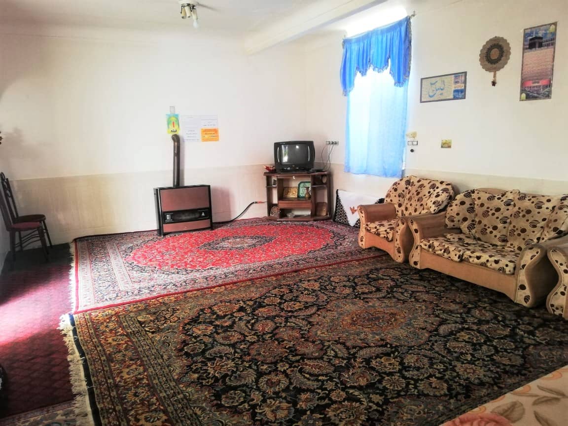 اجاره منزل ویلایی در طالقانی طبس - حیاط دار مبله