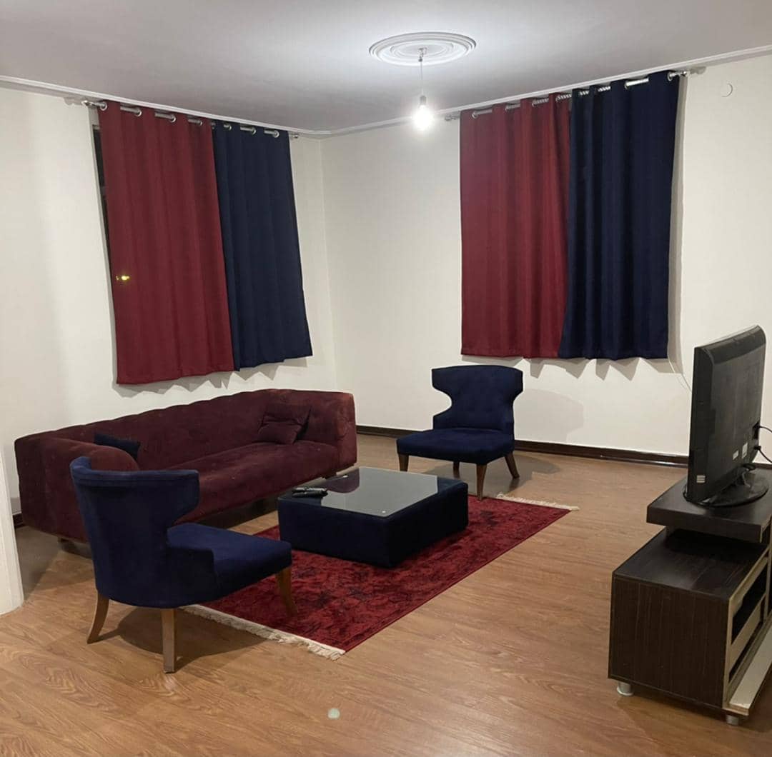 اجاره  آپارتمان مبله یک خوابه در بنی هاشم - شمال تهران طبقه ی اول