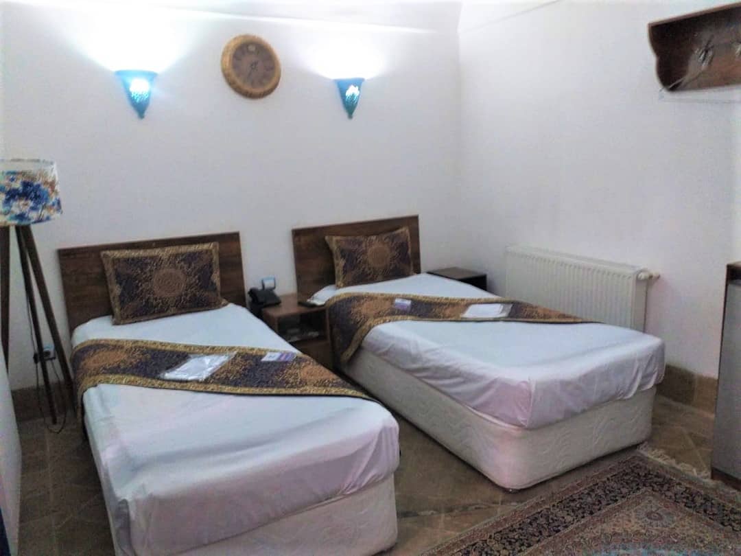 اجاره هتل سنتی دوتخت سینگل در یزد