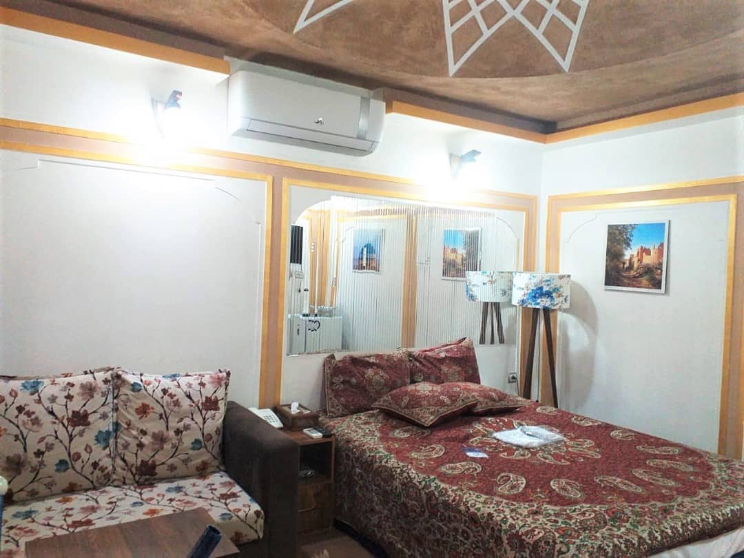 اجاره اقامتگاه سنتی یک تخت دبل در یزد