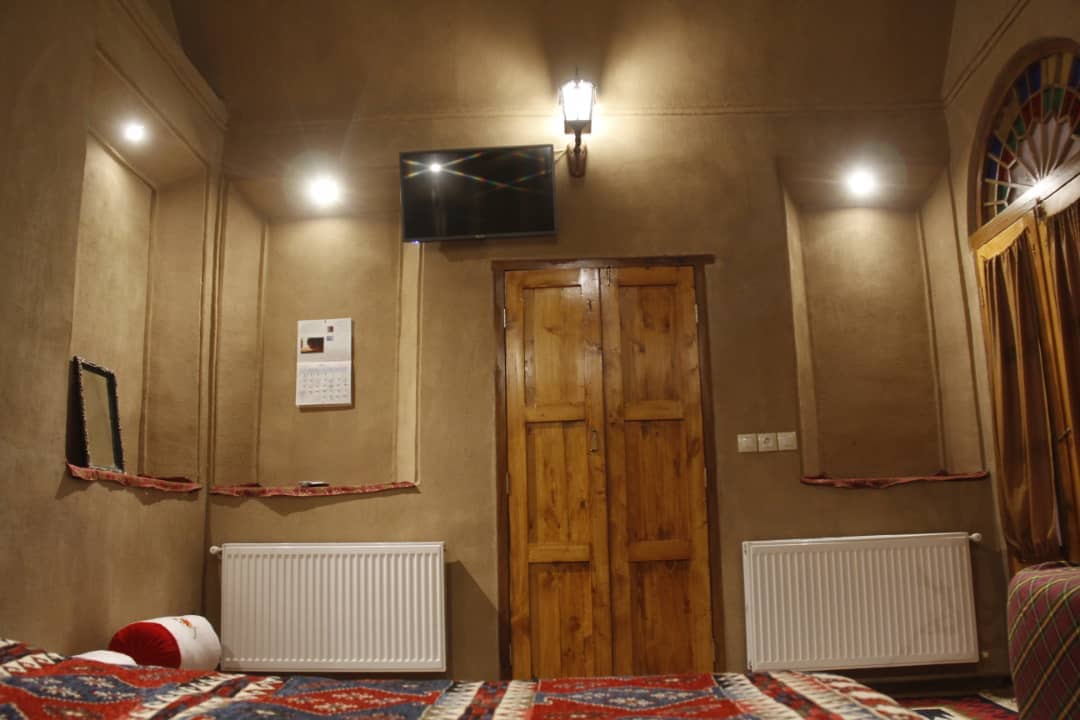 اجاره اقامتگاه بومگردی در روستای مبارکه - اتاق بهار