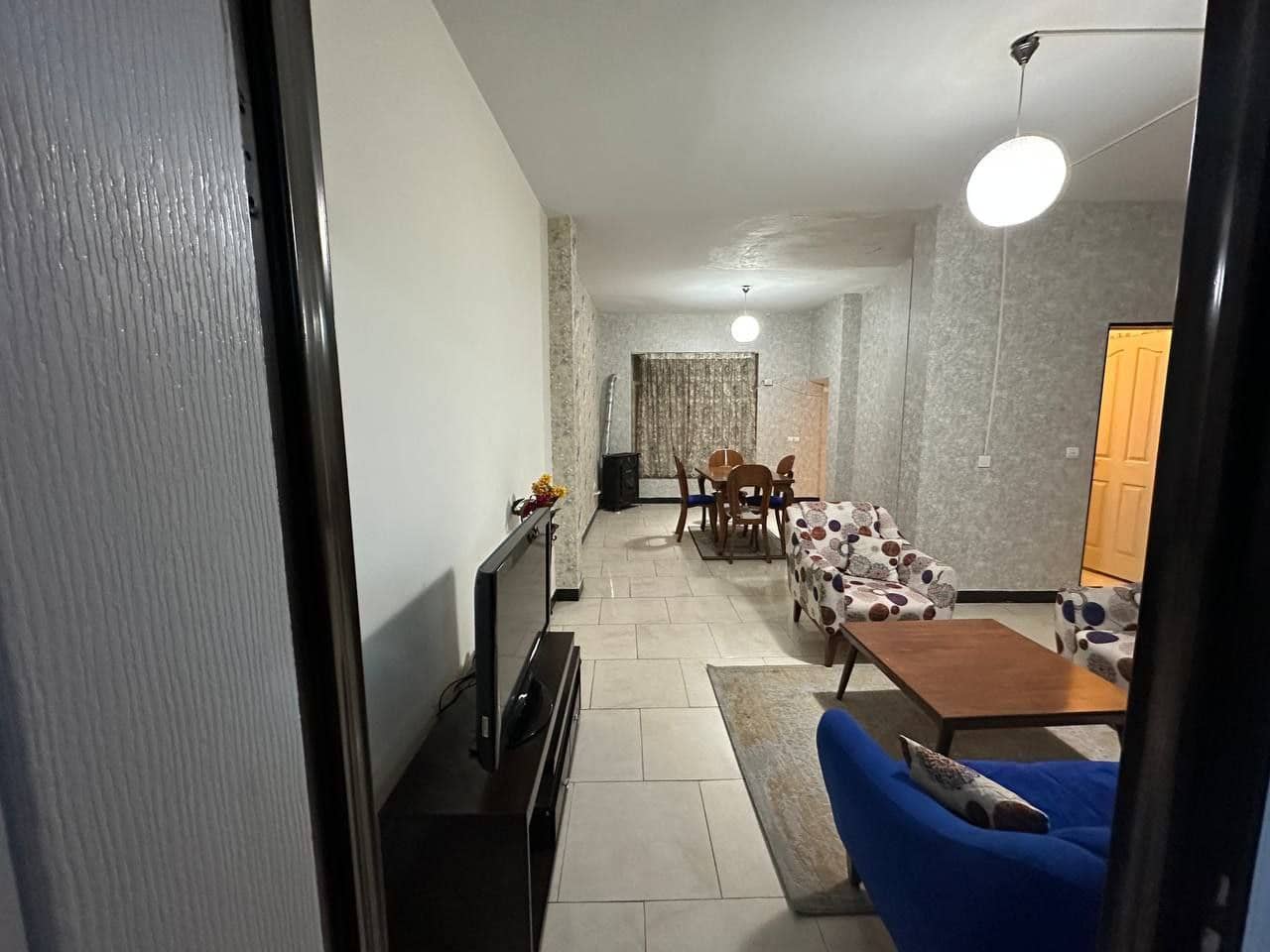 اجاره آپارتمان مبله  یک خوابه در جمهوری - مرکز شهر تهران همکف