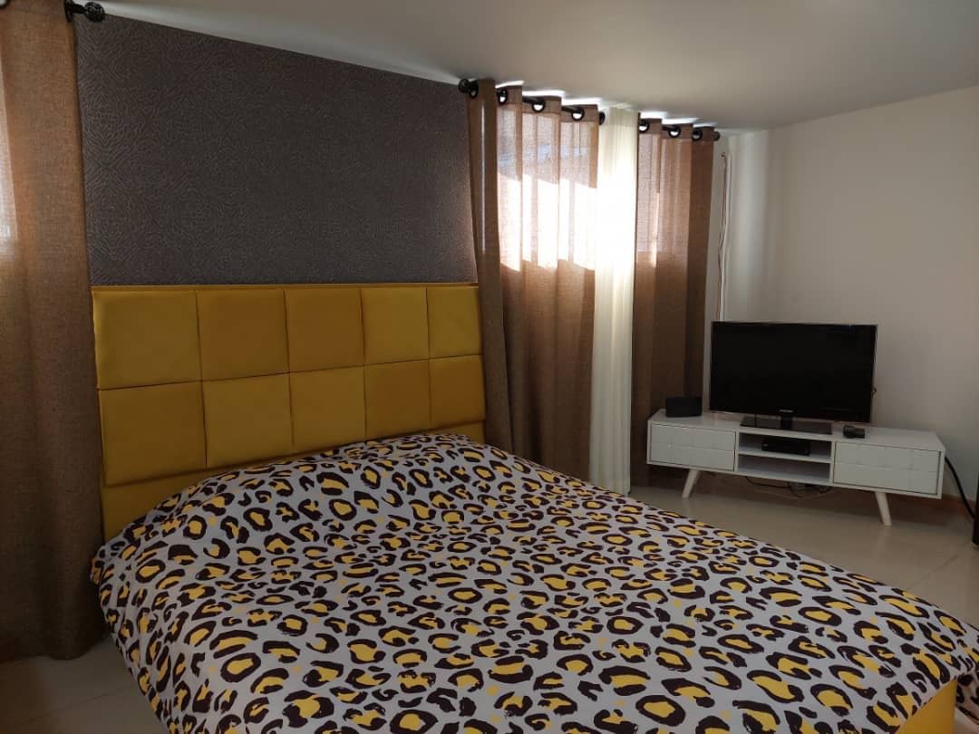 اجاره سوئیت آپارتمان مبله در آزادی - مرکز شهر تهران