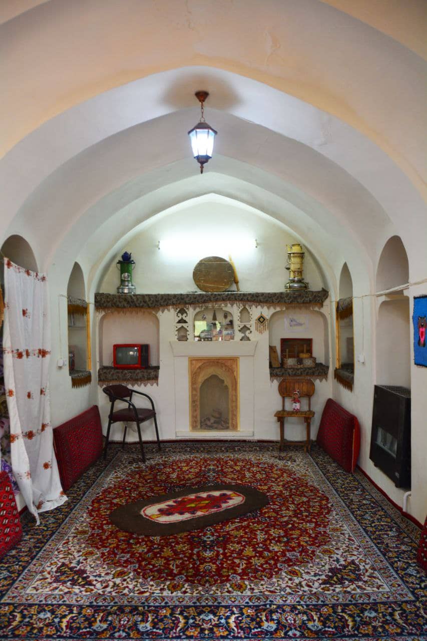 اجاره اقامتگاه سنتی در بیابانک سمنان - سرخه - شاهنشین