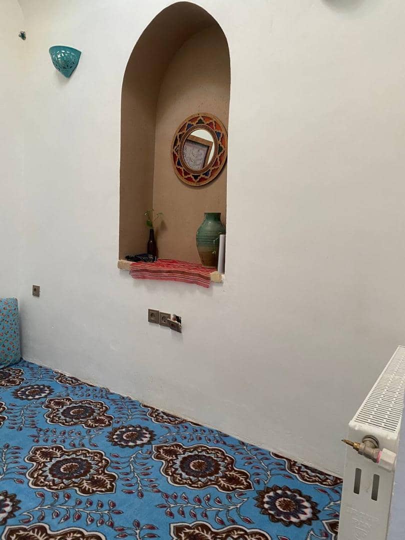 اقامتگاه بومگردی در امام خمینی یزد - اتاق کهن