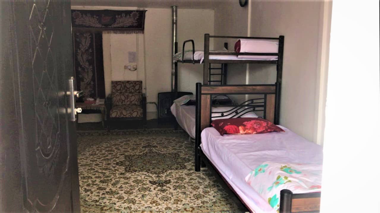 اجاره خانه سنتی در هادی ساعی بم - رز