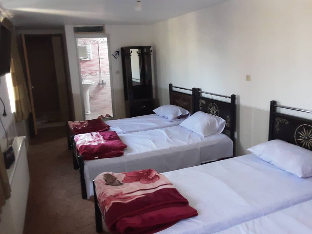 اجاره مهمانپذیر در اسلامیه تفت - 4 تخته