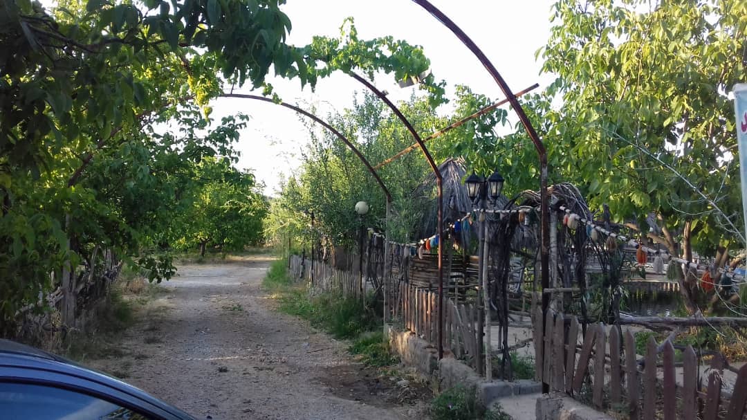 اجاره اتاق سنتی در باغ خوشمکان سپیدان - صباتی