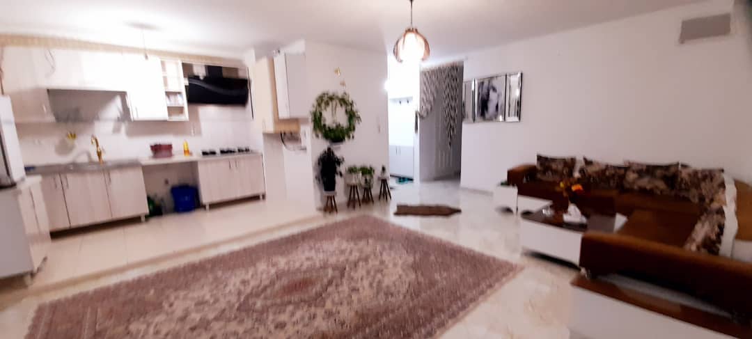 اجاره آپارتمان مبله در فاز شش پرند-دوخوابه طبقه چهار