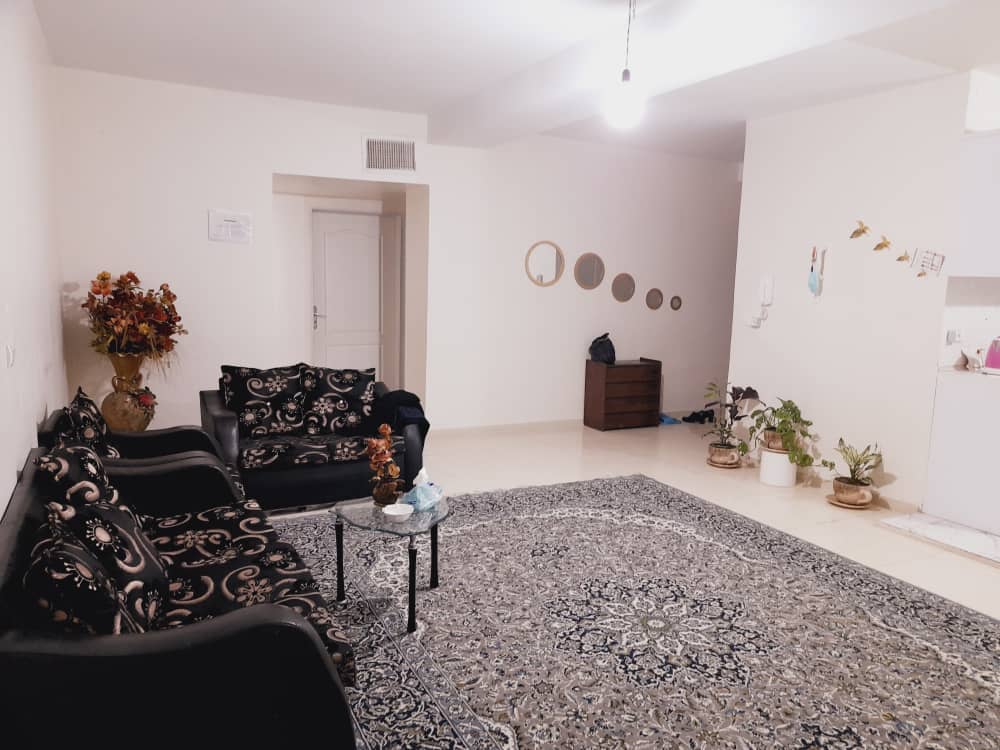 اجاره آپارتمان تک خواب در پرند.یک خوابه طبقه دو