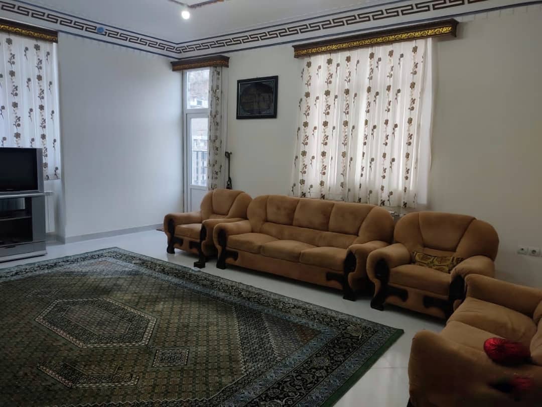 اجاره آپارتمان  دو خوابه در پیرشالیار اورامان تخت -طبقه سوم