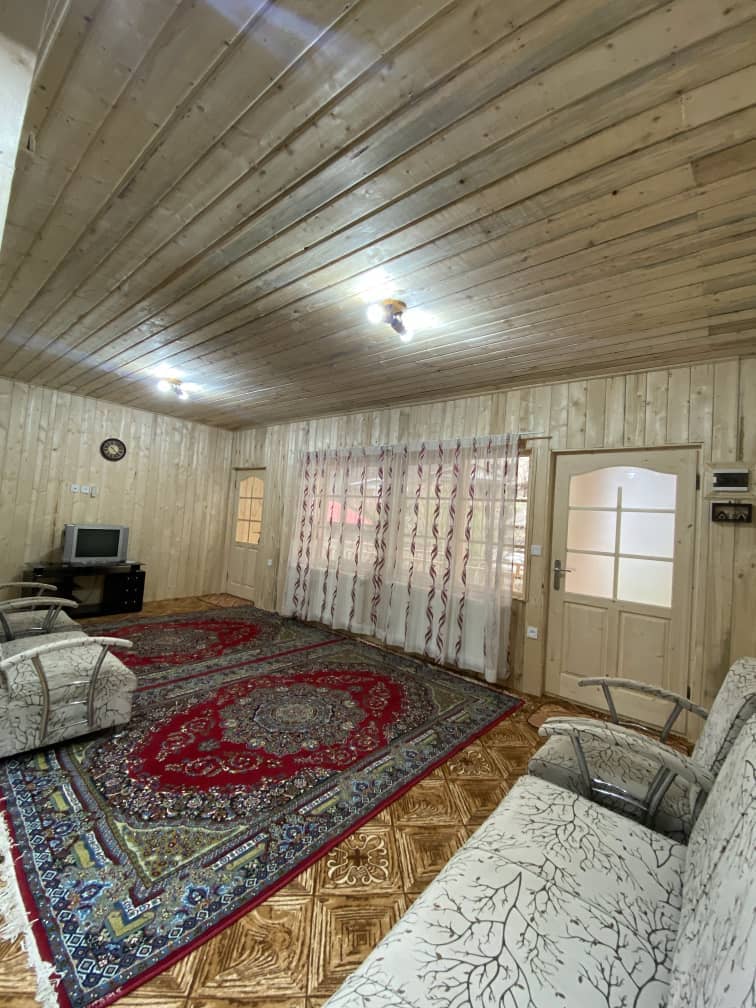 کلبه چوبی در روستای شالما - ماسال  نما