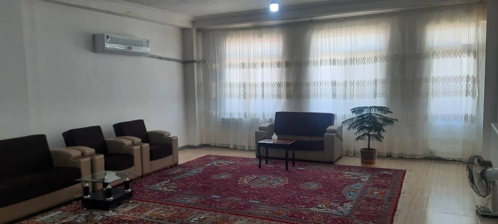 اجاره آپارتمان در بلوار ارس جلفا-تک خوابه طبقه اول