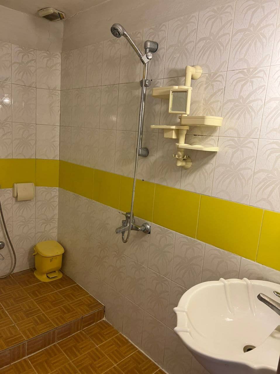 اجاره هتل رستوران پنج تخته در چالوس -اتاق شماره 7