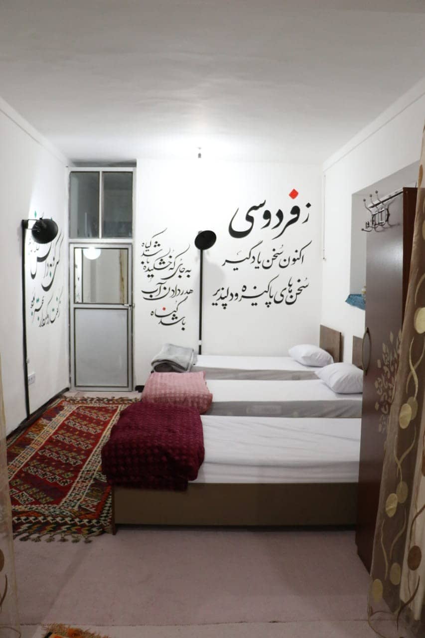 اجاره خانه سنتی در شهر خفر - سین دخت