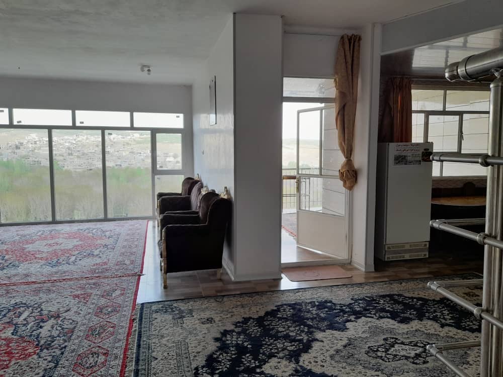 اجاره آپارتمان ویو به رودخانه در روستای چم خلیفه