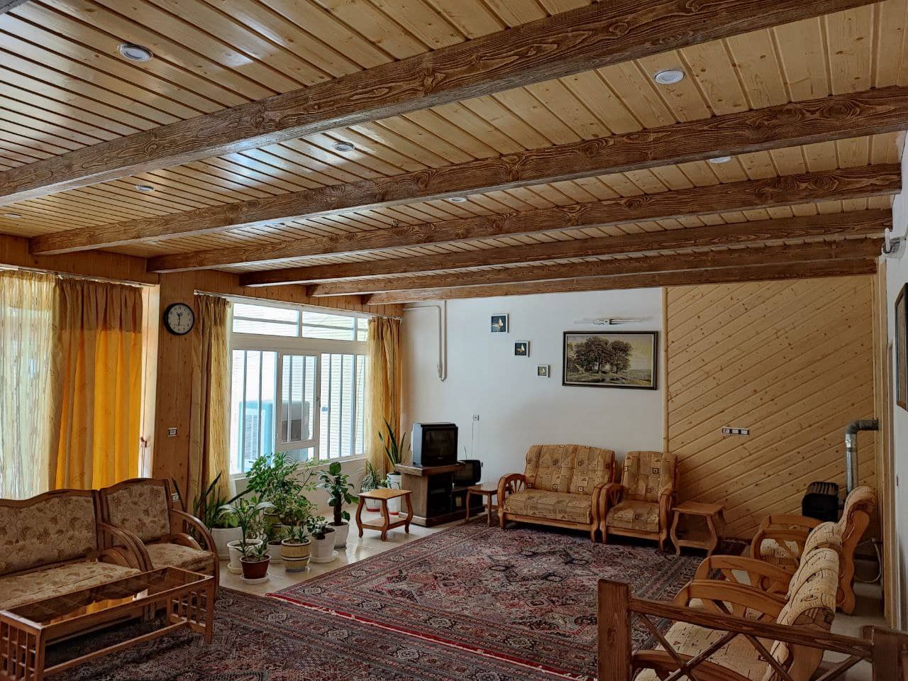 اجاره منزل ویلایی خارج از دهکده چادگان