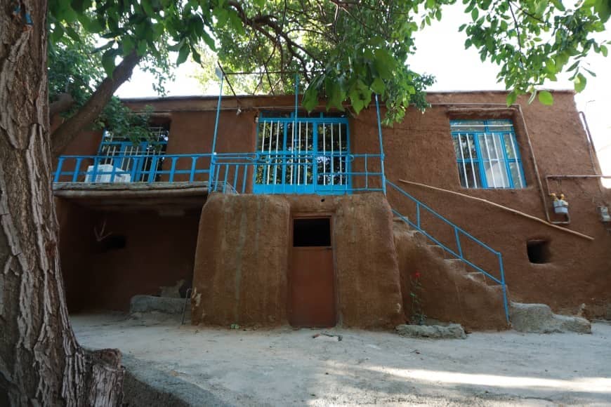 اجاره سوئیت سنتی در روستای برقلعه مریوان