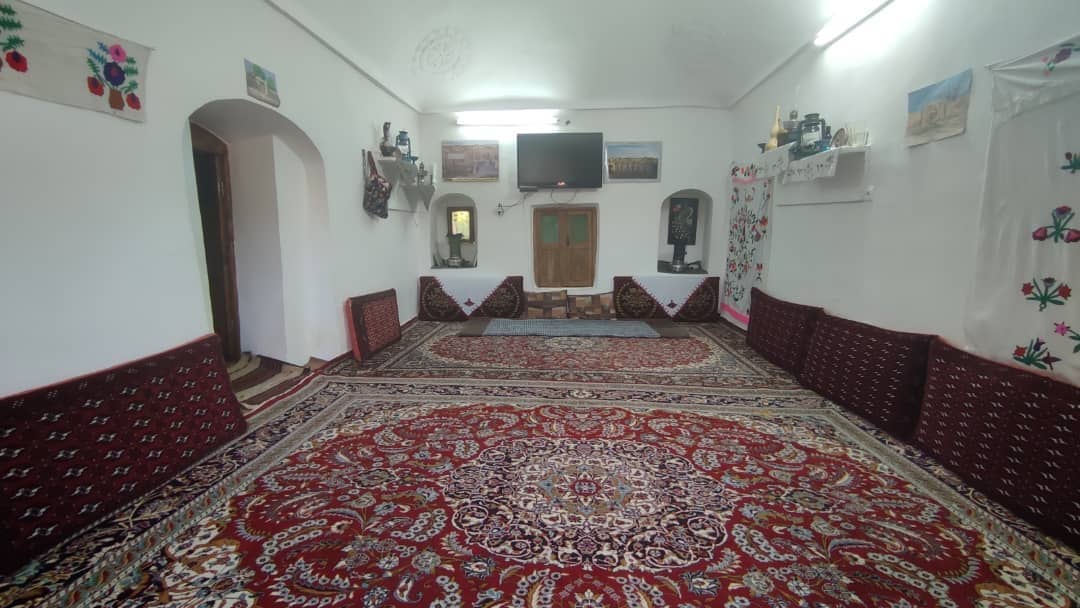 اجاره سوئیت سنتی در رشتخوار