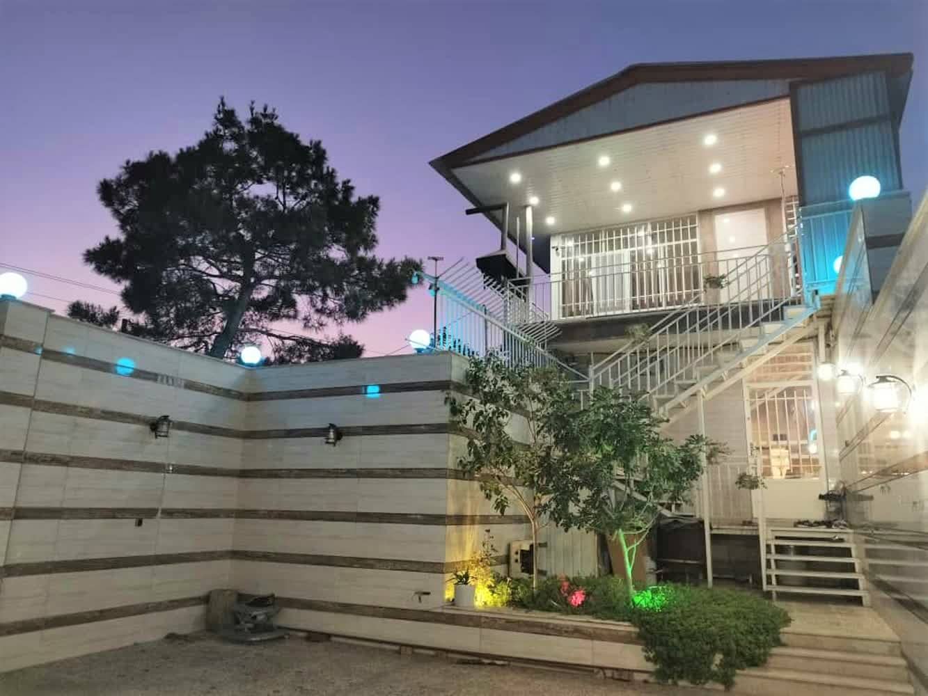 اجاره ویلا در روستای صادق آباد باغ بهادران - نماکوهستان