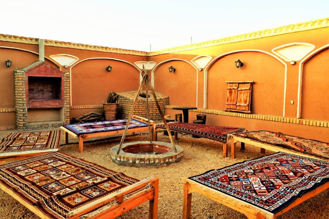 اجاره اتاق سنتی در ابوزیدآباد - کاشان