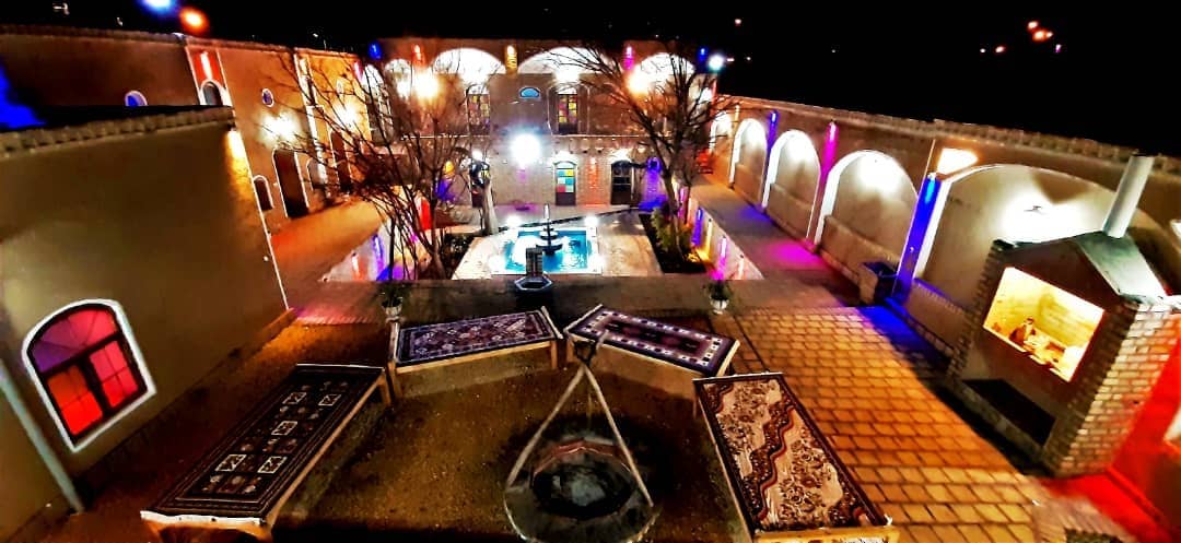 اجاره اتاق سنتی در ابوزیدآباد - کاشان