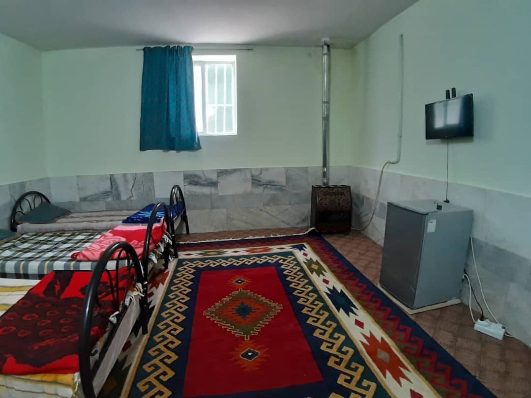 اجاره بومگردی سنتی در بزنجان - چهار تخته