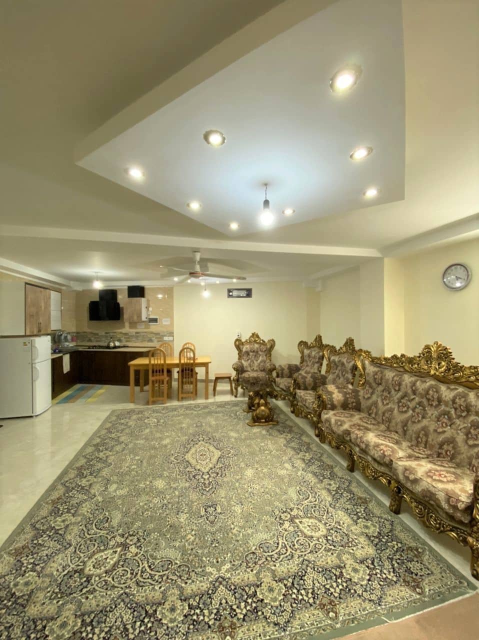 اجاره ویلا در جاده جنگلی تنکابن - طبقه اول