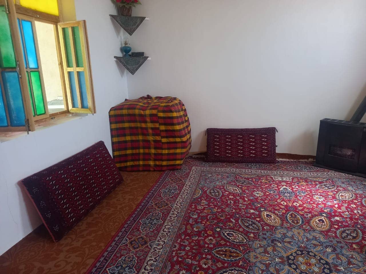 اجاره اتاق سنتی در زاوین کلات