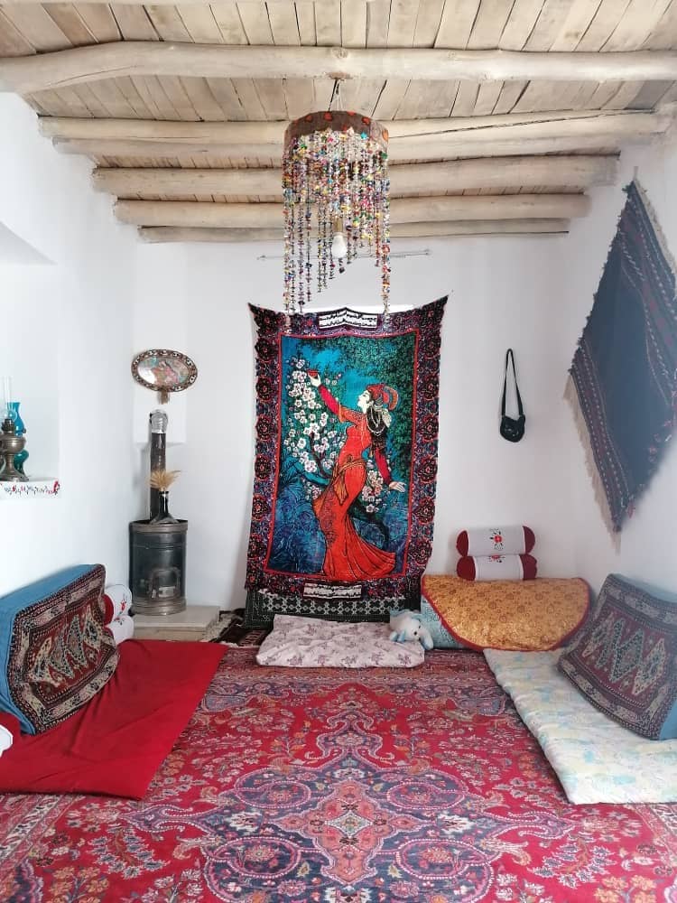 اجاره اتاق سنتی در روستای صنوبر تربت حیدریه -18 متر