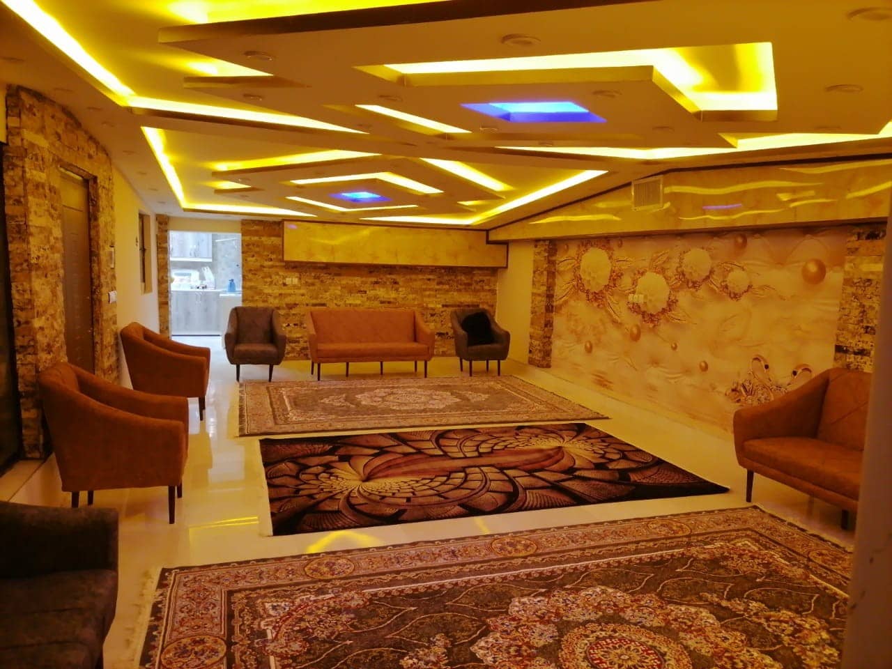 اجاره ویلا استخر سرپوشیده آب گرم در خیابان وشمندجان