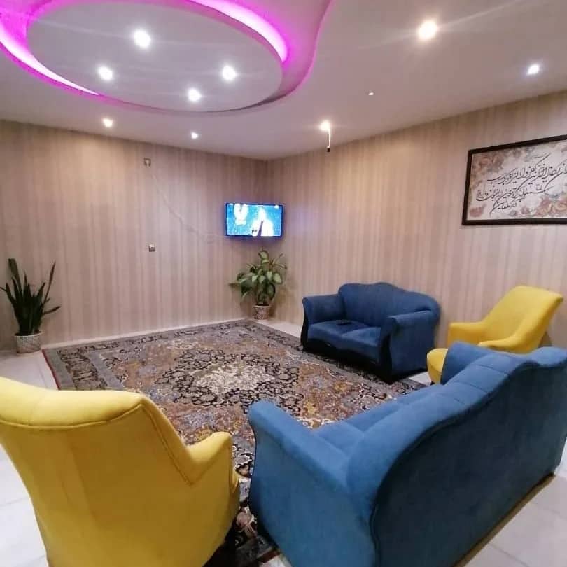 اجاره ویلا استخر سرپوشیده در محله ملک آباد باغ بهادران