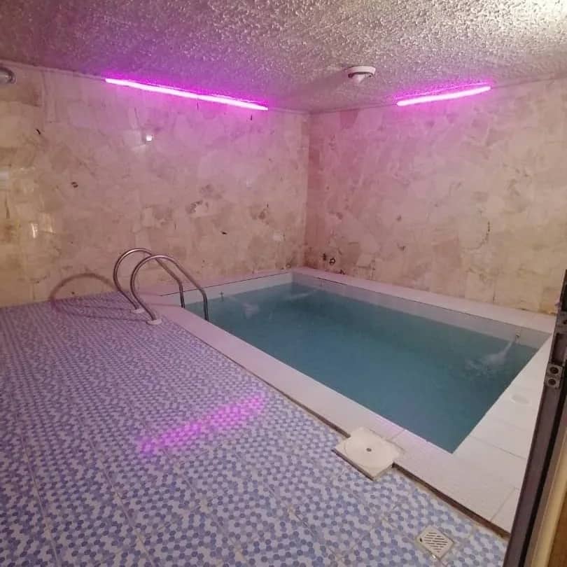 اجاره ویلا استخر سرپوشیده در محله ملک آباد باغ بهادران